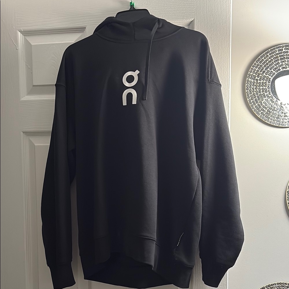 On Running Black Club Hoodie